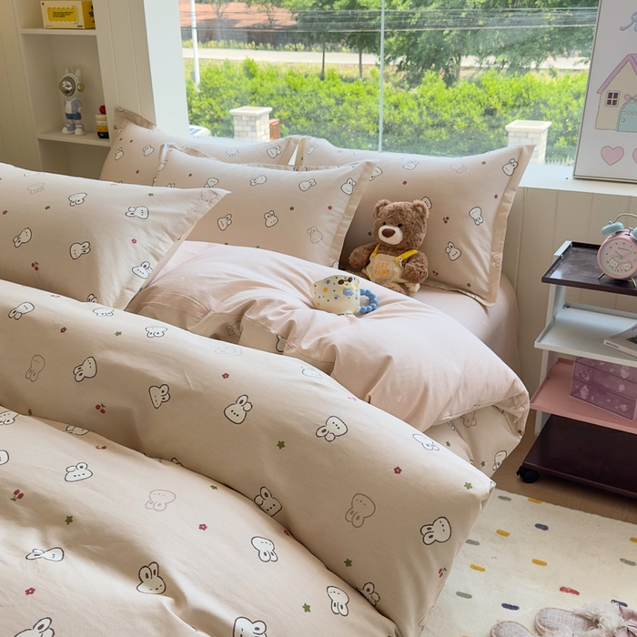 91家纺网 家纺一手货源 找家纺 鑫宇 2025新款全棉纯棉13372小清新印花四件套 米菲