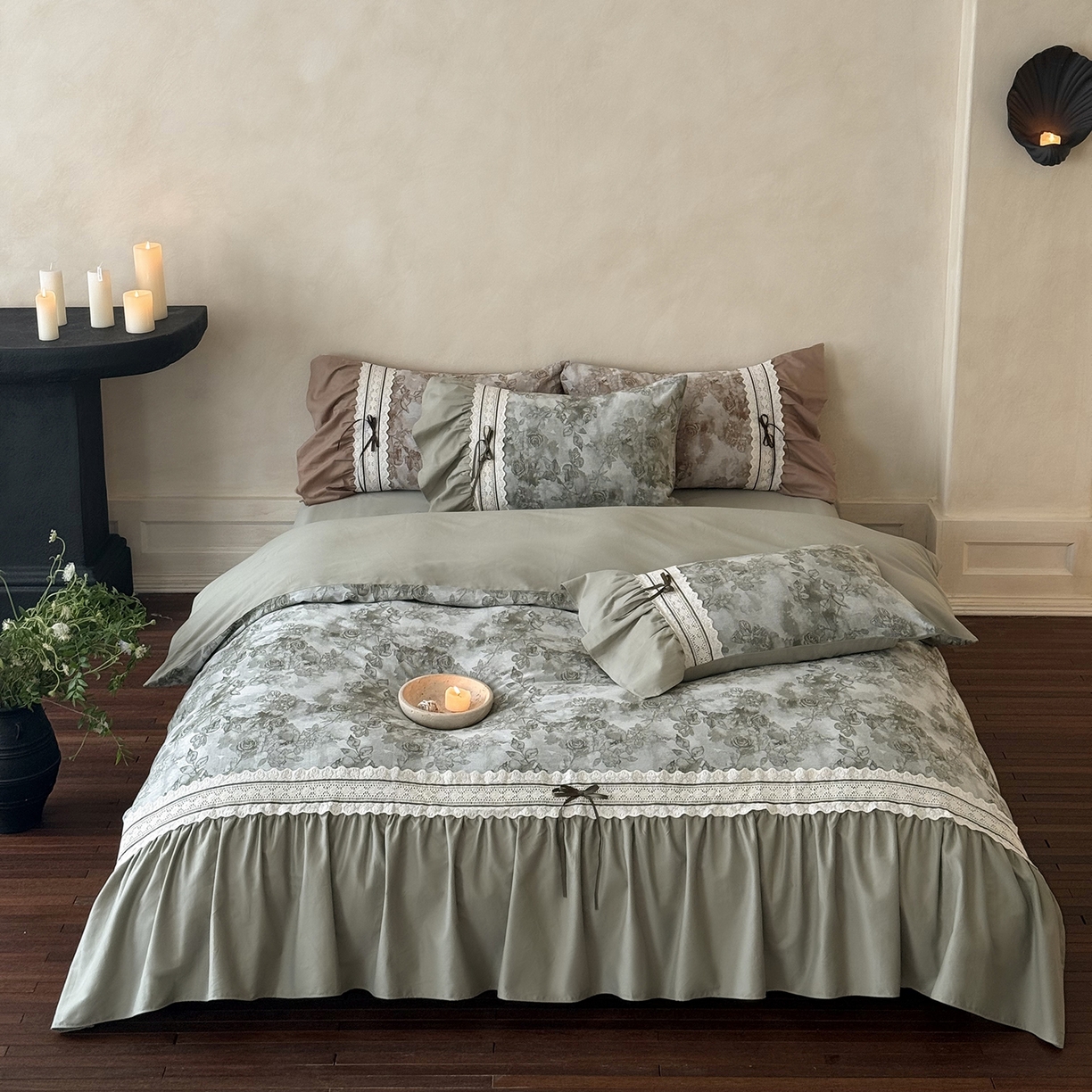 91家纺网 家纺一手货源 找家纺 佳汐蓝家纺 2025秋冬新品50贡缎磨毛提花+法式花边四件套--墨兰 墨兰-绿