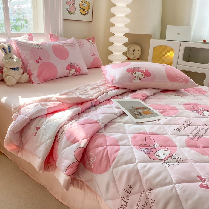 91家纺网 家纺一手货源 找家纺 一电 2025新款卡通可爱磨毛春夏新品夏凉被子家纺床品儿童幼儿园磨毛夏被 圈圈美乐蒂