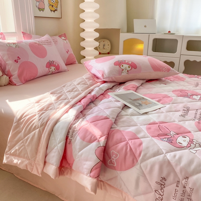 91家纺网 家纺一手货源 找家纺 一电 2025新款卡通可爱磨毛春夏新品夏凉被子家纺床品儿童幼儿园磨毛夏被 圈圈美乐蒂