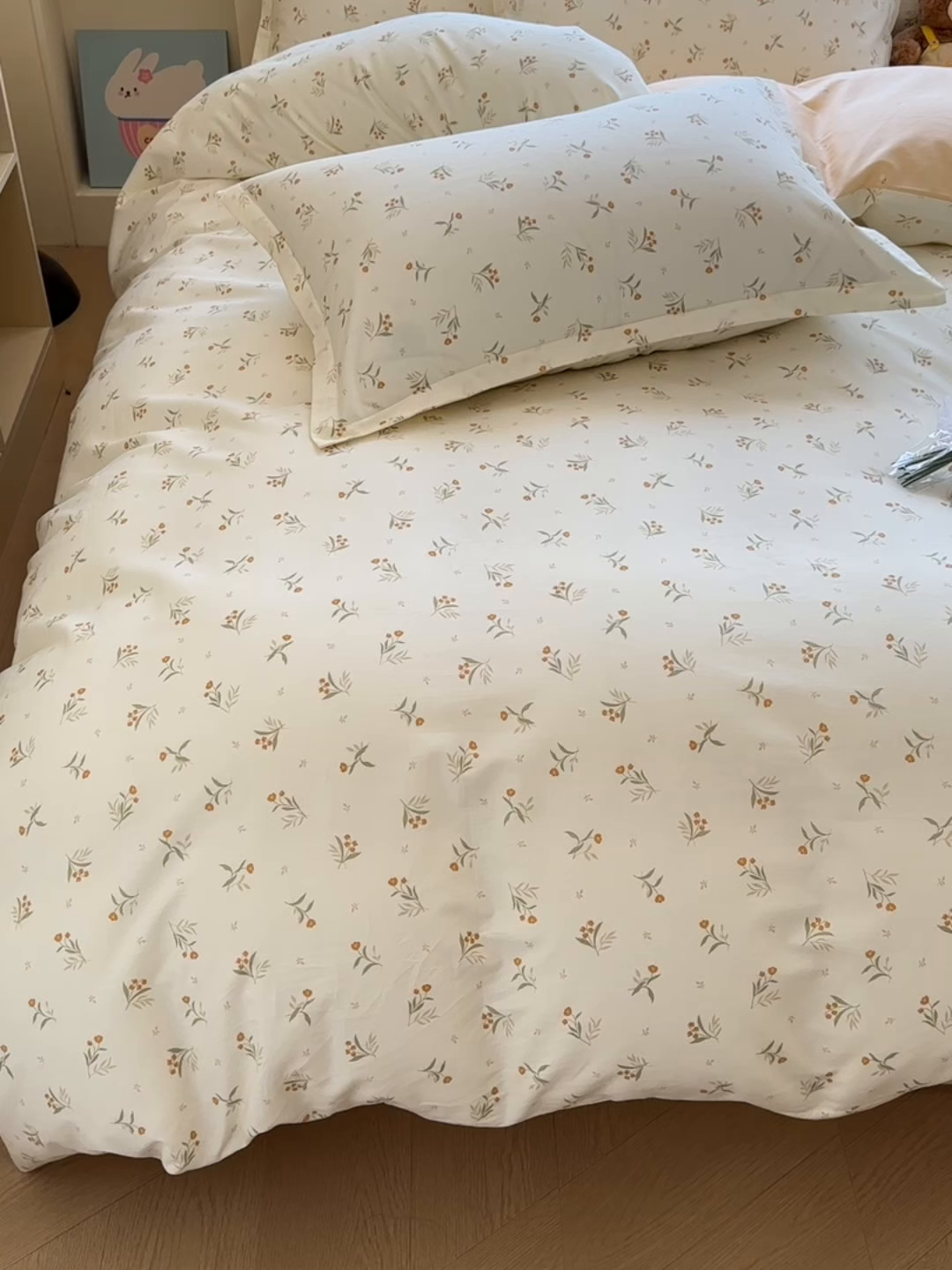 91家纺网 家纺一手货源 找家纺 鑫宇 2025新款全棉纯棉13372小清新印花四件套 浅浅花样