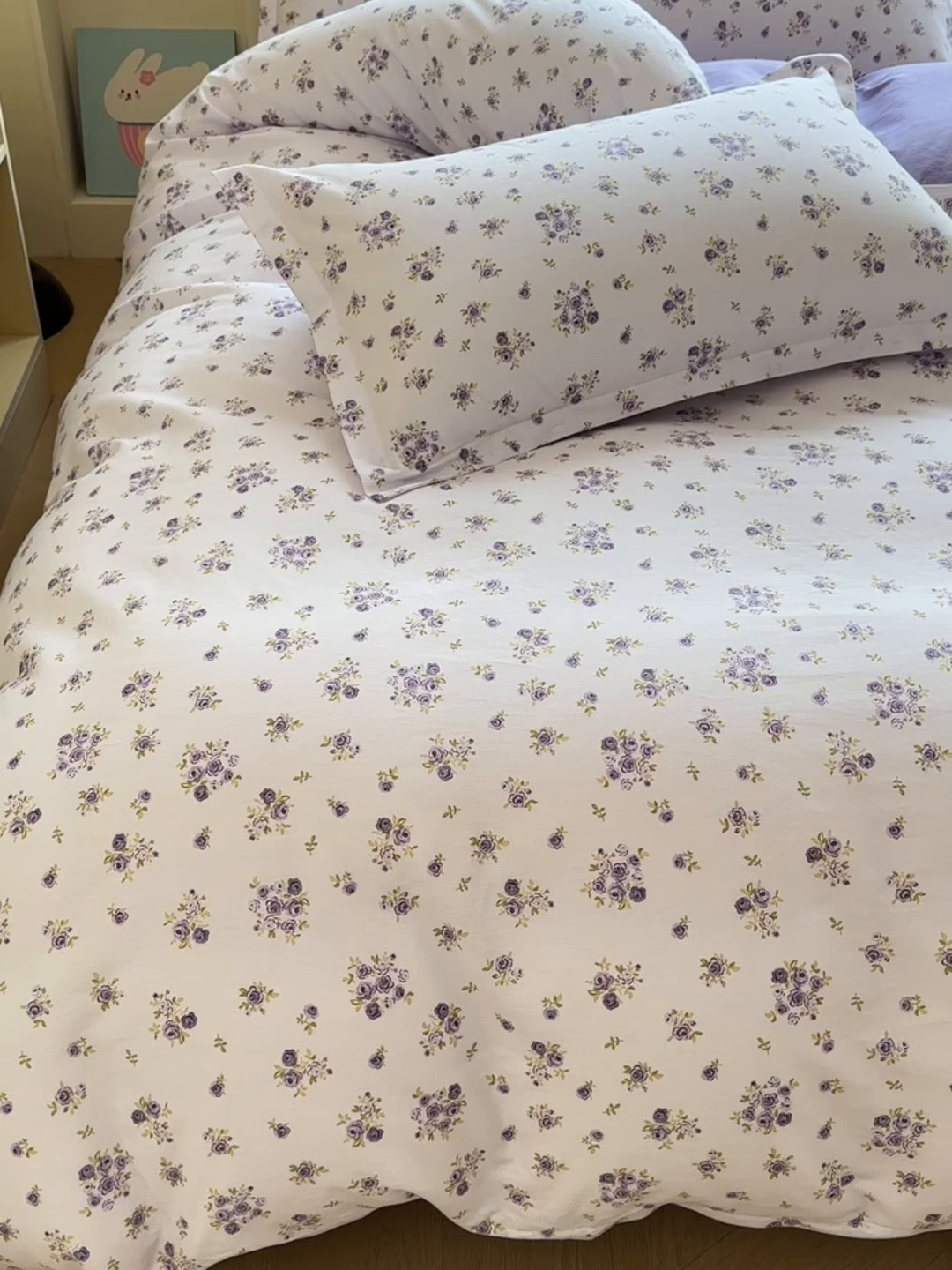 91家纺网 家纺一手货源 找家纺 鑫宇 2025新款全棉纯棉13372小清新印花四件套 清风若凡