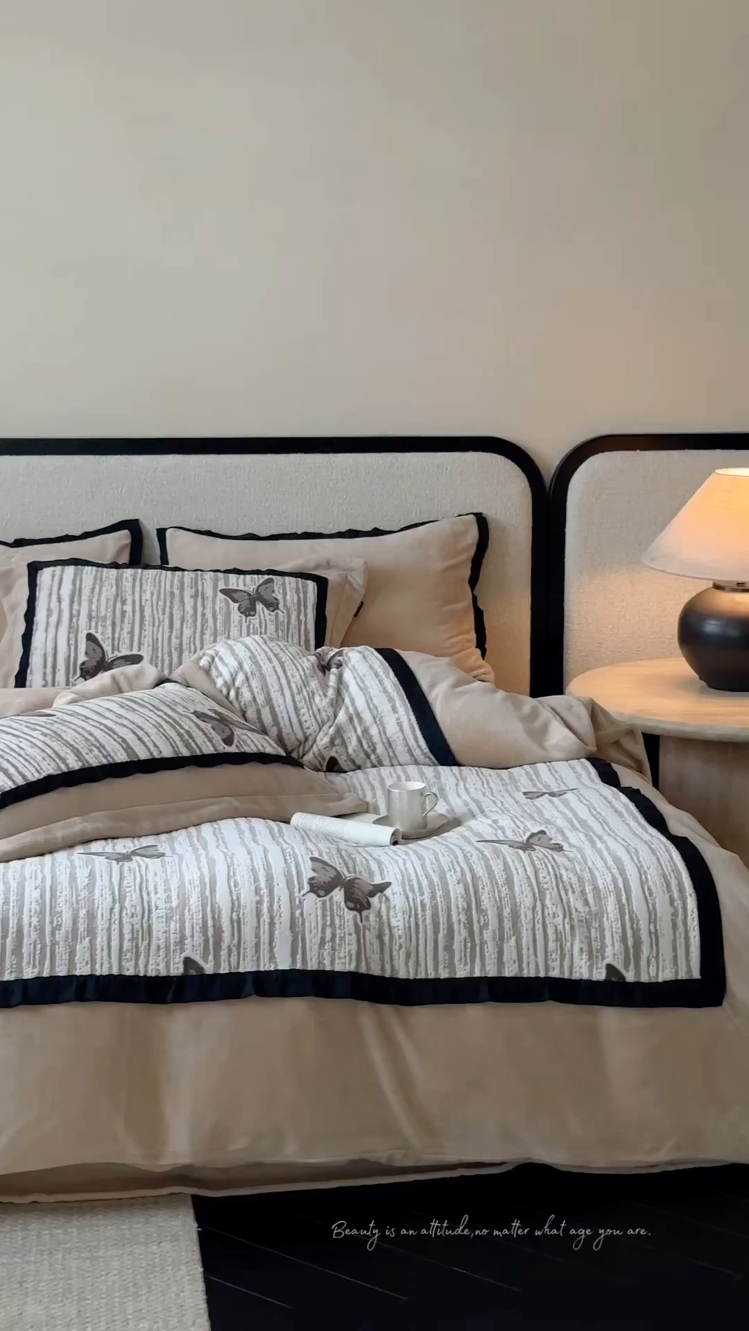 91家纺网 家纺一手货源 找家纺 （总）佳汐蓝家纺 2025秋冬牛奶绒新品雕花工艺是四件套--光影蝴蝶