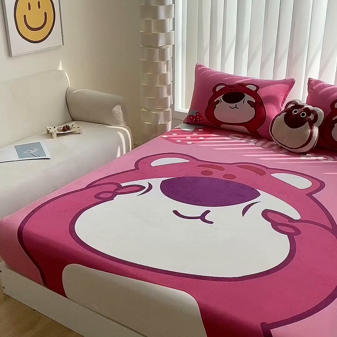 91家纺网 家纺一手货源 找家纺 一电 2025新款跨境电商床笠冬天德芙绒床笠单件加绒加厚绒床罩儿童学生宿舍床垫套床笠罩 草莓大雄