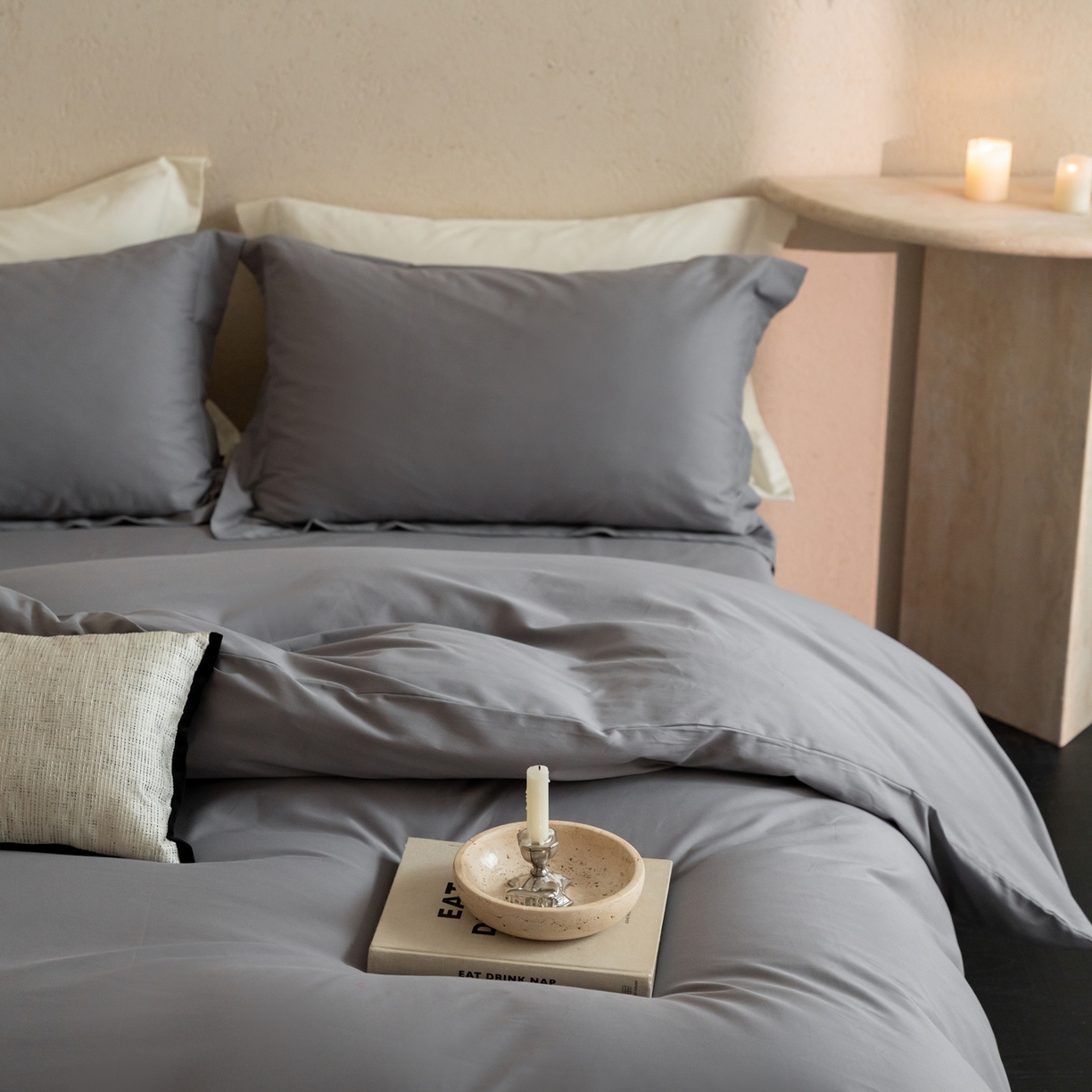 91家纺网 家纺一手货源 找家纺 （总）ONE TWO ONE 121 2025宽边枕陶瓷一字绣磨毛四件套（会员：-10元）