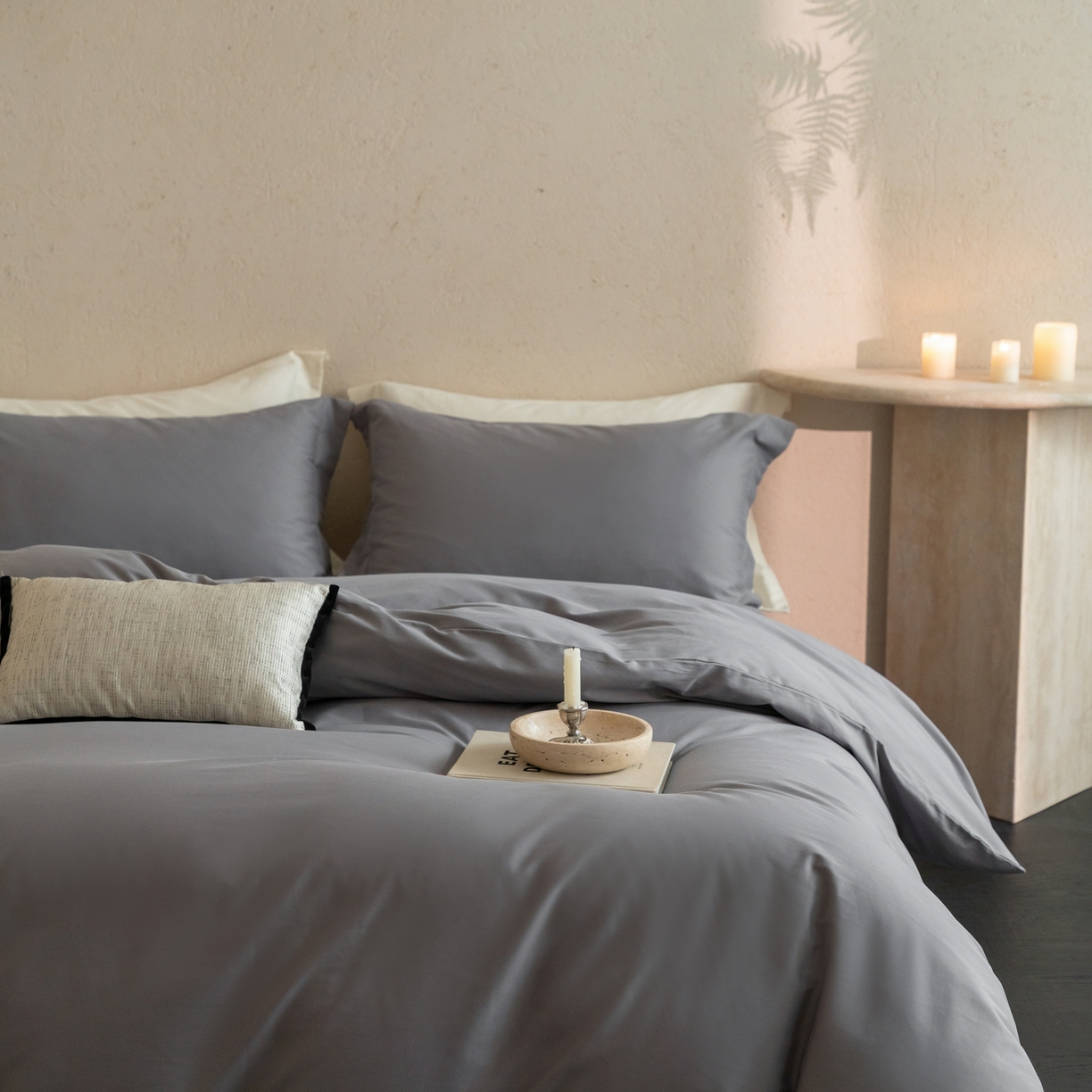 91家纺网 家纺一手货源 找家纺 （总）ONE TWO ONE 121 2025宽边枕陶瓷一字绣磨毛四件套（会员：-10元）