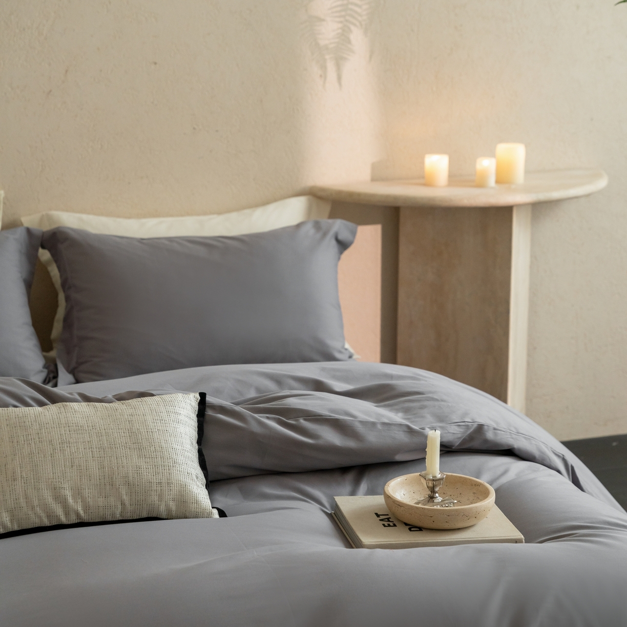 91家纺网 家纺一手货源 找家纺 （总）ONE TWO ONE 121 2025宽边枕陶瓷一字绣磨毛四件套（会员：-10元）