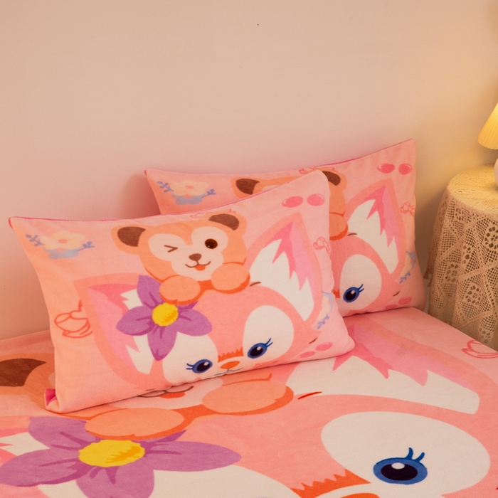 91家纺网 家纺一手货源 找家纺 （总）一电 外贸2025新款卡通珊瑚绒床笠单件床罩冬季加厚牛奶绒床垫保护罩全包床单套