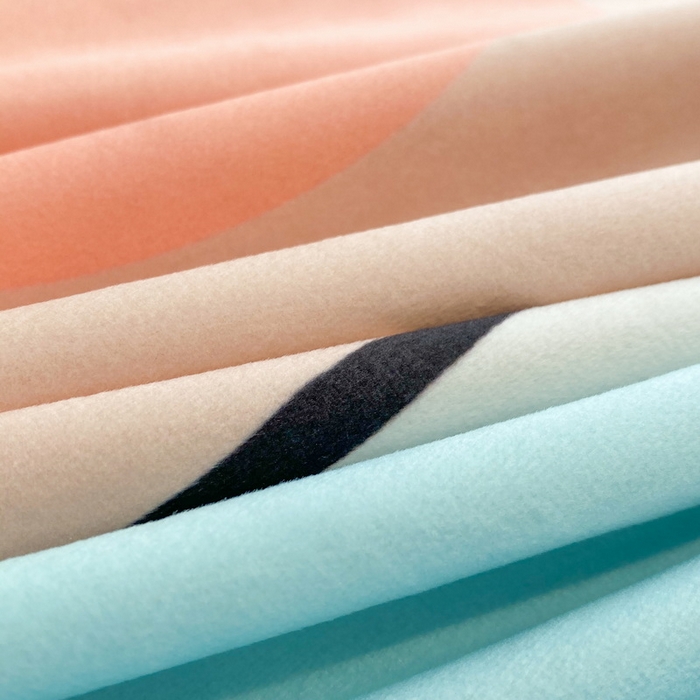 91家纺网 家纺一手货源 找家纺 一电 2025新款跨境电商床笠冬天德芙绒床笠单件加绒加厚绒床罩儿童学生宿舍床垫套床笠罩 奶茶小新