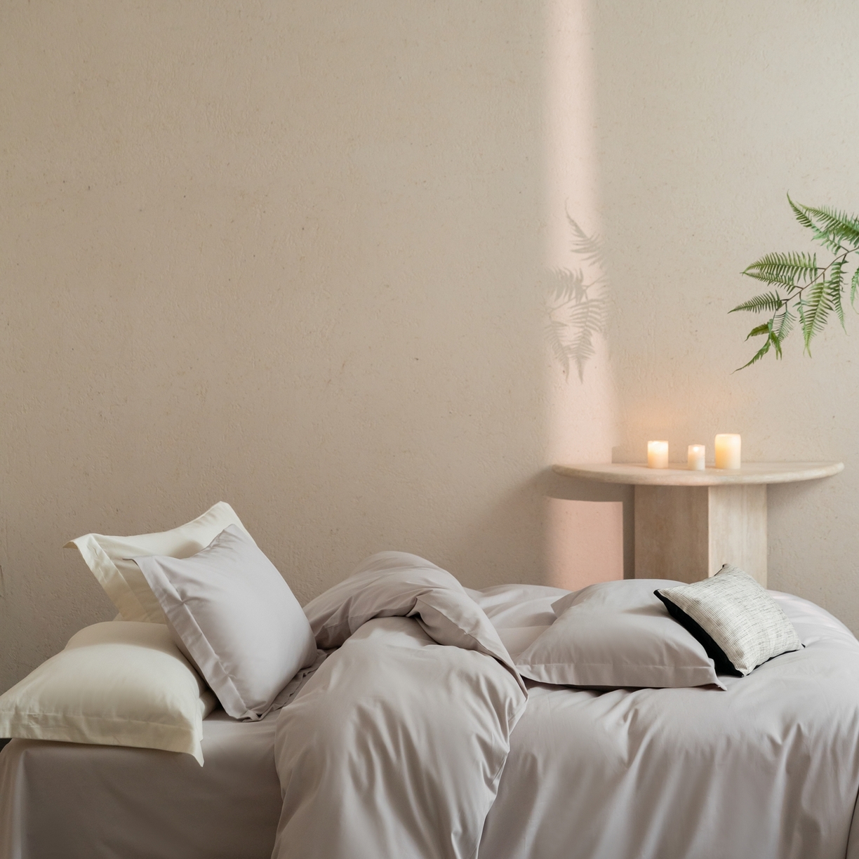 91家纺网 家纺一手货源 找家纺 ONE TWO ONE 121 2025宽边枕陶瓷一字绣磨毛四件套（会员：-10元） 极地灰