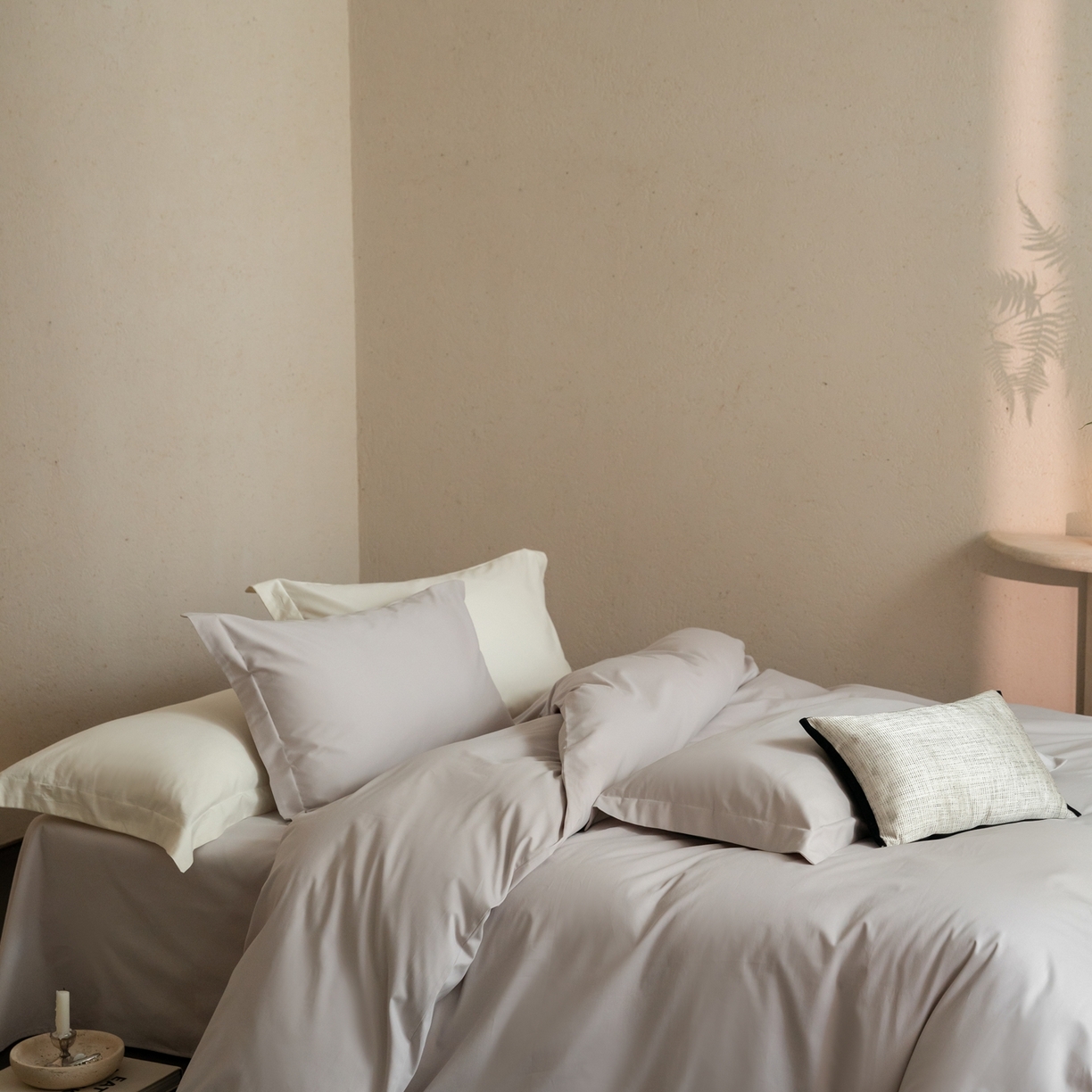 91家纺网 家纺一手货源 找家纺 ONE TWO ONE 121 2025宽边枕陶瓷一字绣磨毛四件套（会员：-10元） 极地灰