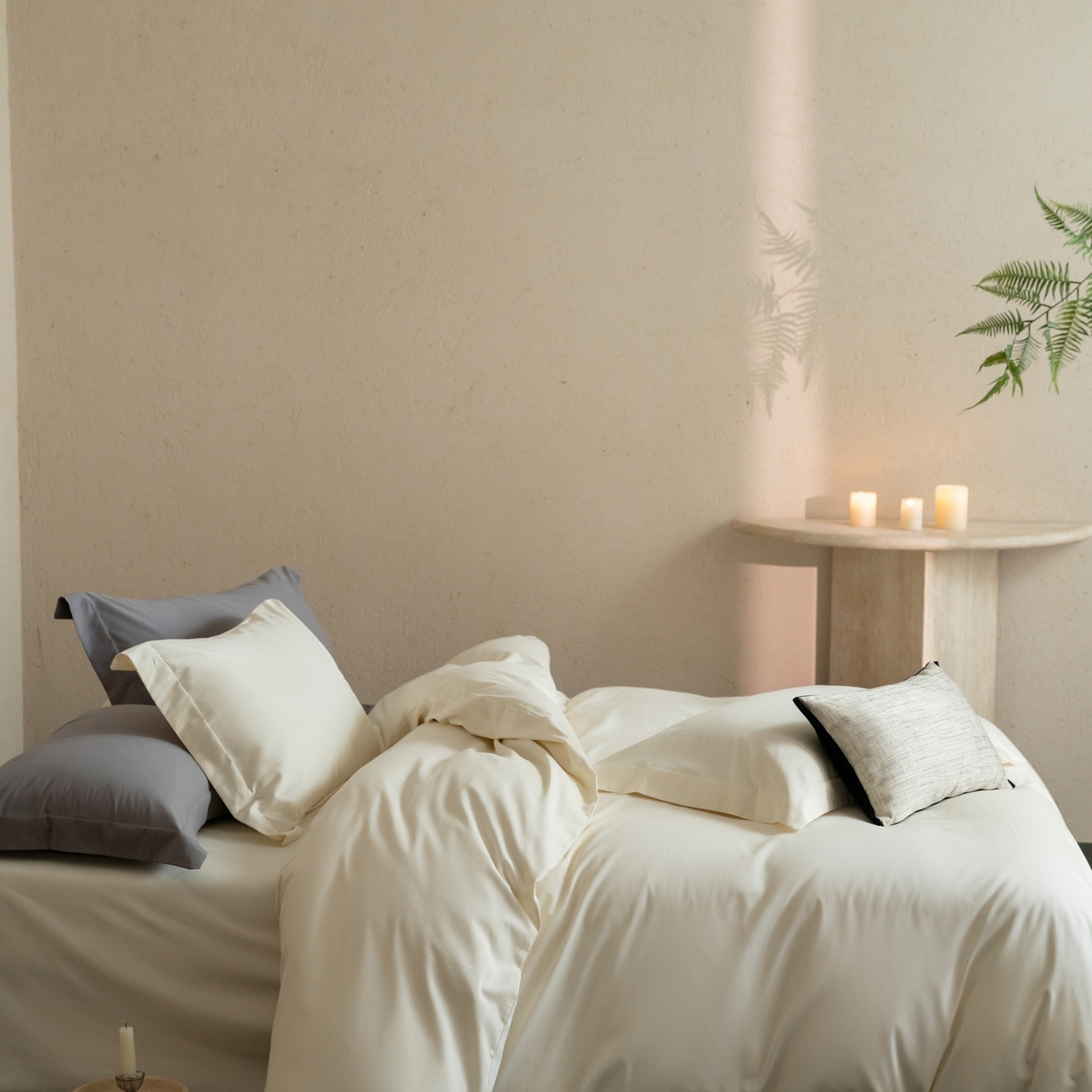 91家纺网 家纺一手货源 找家纺 ONE TWO ONE 121 2025宽边枕陶瓷一字绣磨毛四件套（会员：-10元） 凌波白