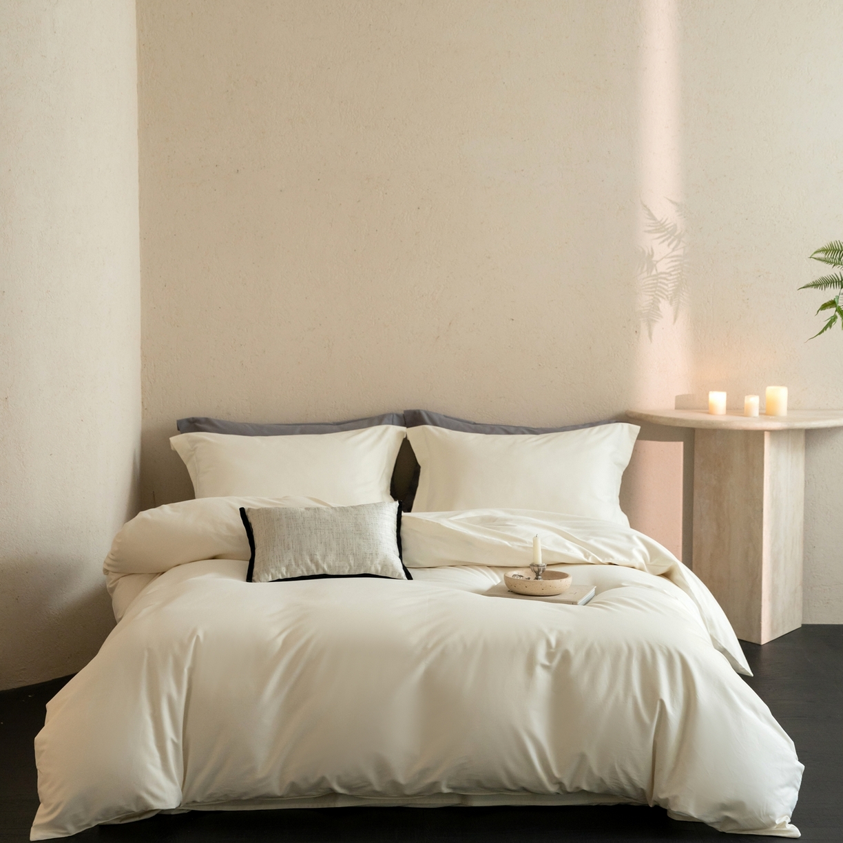 91家纺网 家纺一手货源 找家纺 ONE TWO ONE 121 2025宽边枕陶瓷一字绣磨毛四件套（会员：-10元） 凌波白