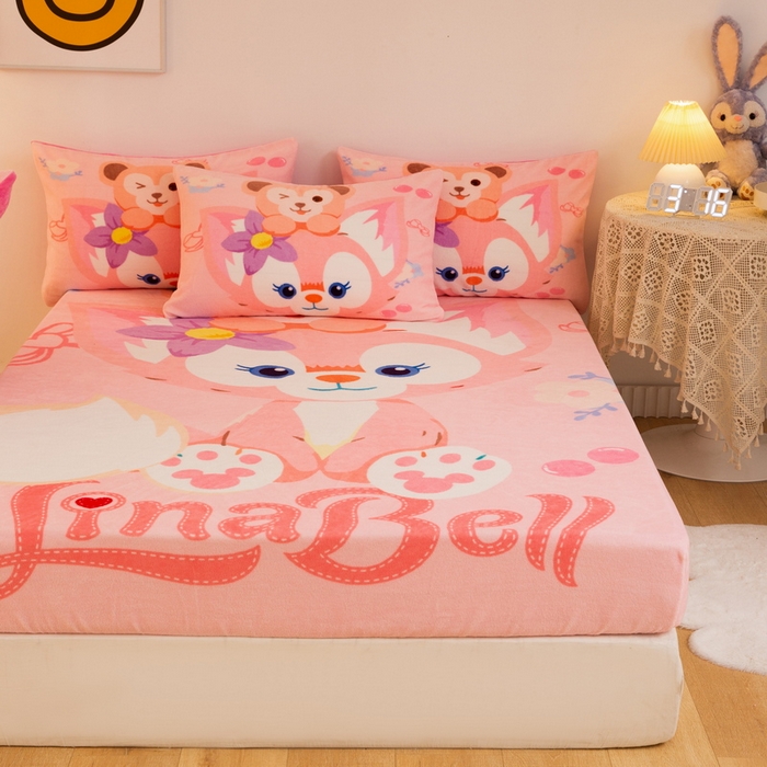 91家纺网 家纺一手货源 找家纺 一电 外贸2025新款卡通珊瑚绒床笠单件床罩冬季加厚牛奶绒床垫保护罩全包床单套 贝贝熊