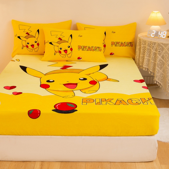 91家纺网 家纺一手货源 找家纺 一电 外贸2025新款卡通珊瑚绒床笠单件床罩冬季加厚牛奶绒床垫保护罩全包床单套 奔跑皮卡丘