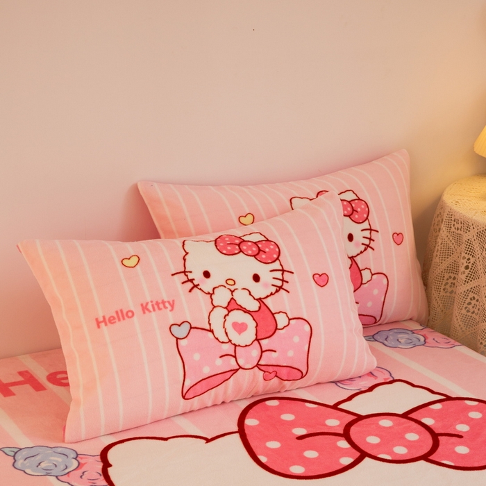 91家纺网 家纺一手货源 找家纺 一电 外贸2025新款卡通珊瑚绒床笠单件床罩冬季加厚牛奶绒床垫保护罩全包床单套 害羞KT