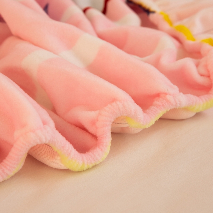 91家纺网 家纺一手货源 找家纺 一电 外贸2025新款卡通珊瑚绒床笠单件床罩冬季加厚牛奶绒床垫保护罩全包床单套 害羞KT