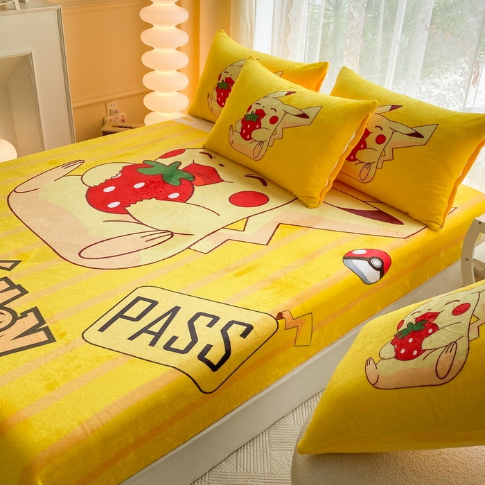 91家纺网 家纺一手货源 找家纺 一电 外贸2025新款卡通珊瑚绒床笠单件床罩冬季加厚牛奶绒床垫保护罩全包床单套 草莓皮卡丘