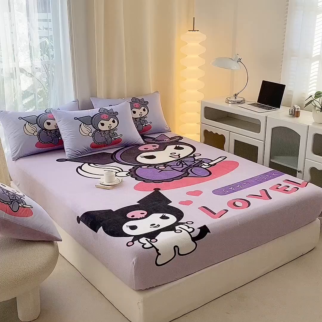 91家纺网 家纺一手货源 找家纺 一电 外贸2025新款卡通珊瑚绒床笠单件床罩冬季加厚牛奶绒床垫保护罩全包床单套 可爱库洛米