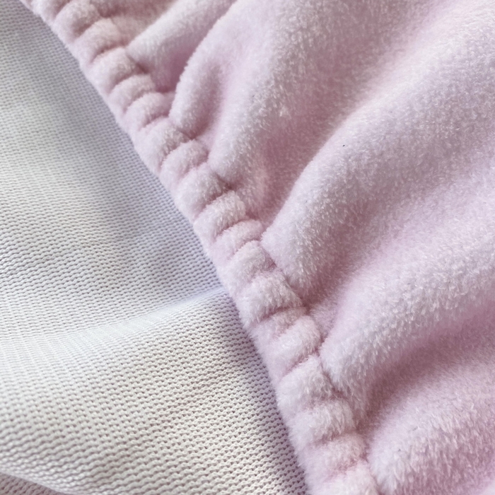 91家纺网 家纺一手货源 找家纺 一电 外贸2025新款卡通珊瑚绒床笠单件床罩冬季加厚牛奶绒床垫保护罩全包床单套 库洛米公主