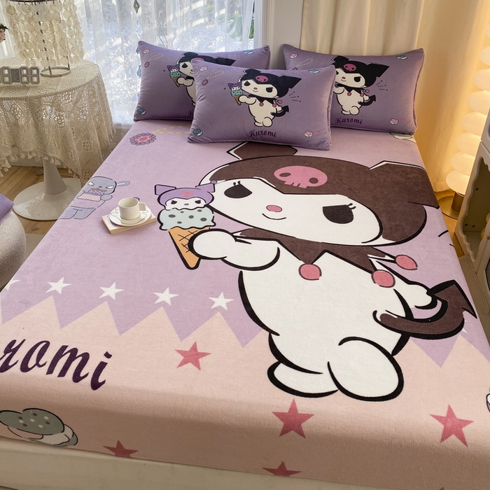 91家纺网 家纺一手货源 找家纺 一电 外贸2025新款卡通珊瑚绒床笠单件床罩冬季加厚牛奶绒床垫保护罩全包床单套 甜筒库洛米