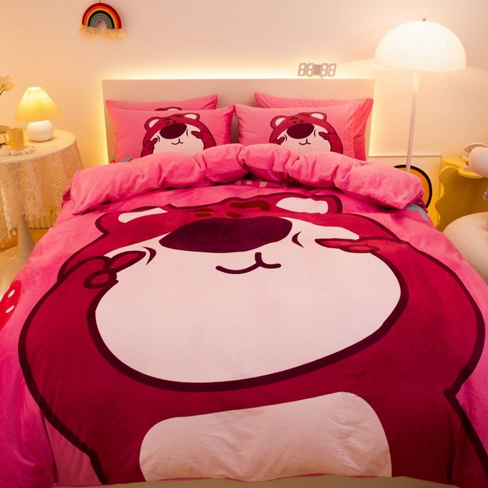 91家纺网 家纺一手货源 找家纺 一电 2025外贸跨境电商儿童卡通床上四件套亲肤牛奶绒学生三件床单被套加大珊瑚宝宝卡通 草莓大雄