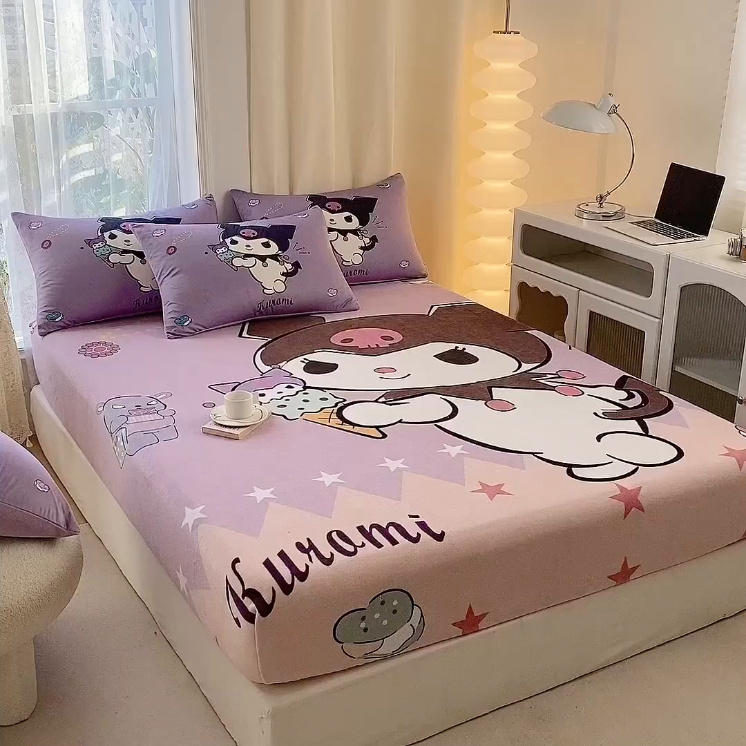 91家纺网 家纺一手货源 找家纺 一电 外贸2025新款卡通珊瑚绒床笠单件床罩冬季加厚牛奶绒床垫保护罩全包床单套 甜筒库洛米