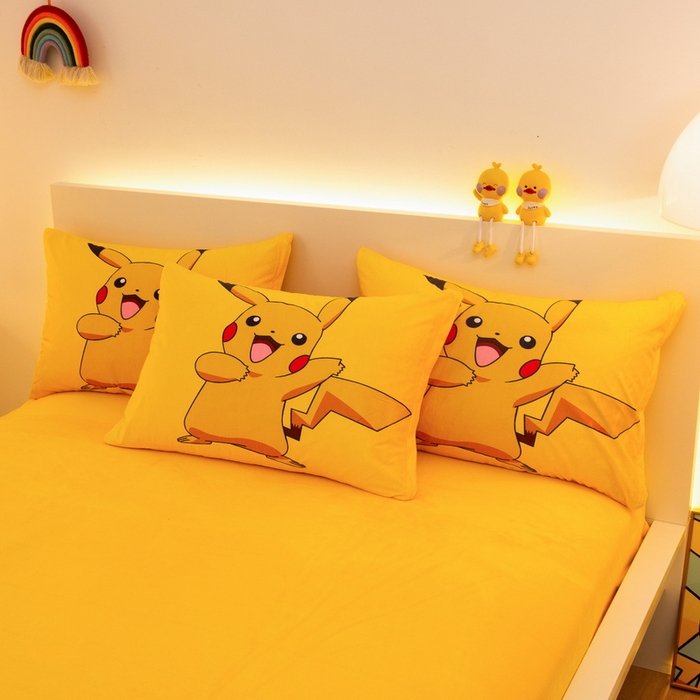 91家纺网 家纺一手货源 找家纺 一电 2025外贸跨境电商儿童卡通床上四件套亲肤牛奶绒学生三件床单被套加大珊瑚宝宝卡通单被套 唱歌皮卡丘