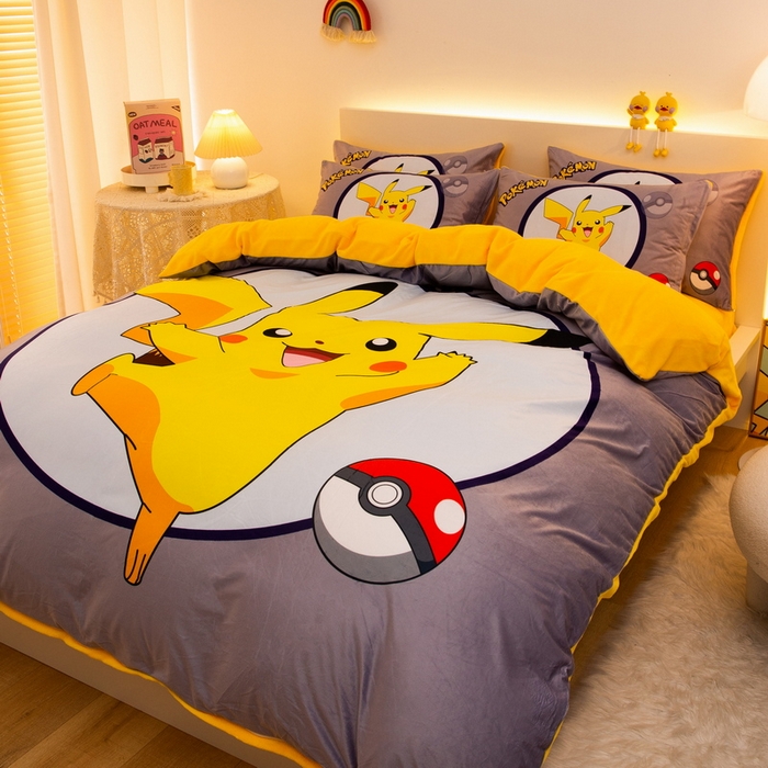 91家纺网 家纺一手货源 找家纺 一电 2025外贸跨境电商儿童卡通床上四件套亲肤牛奶绒学生三件床单被套加大珊瑚宝宝卡通单被套 圈圈皮卡丘