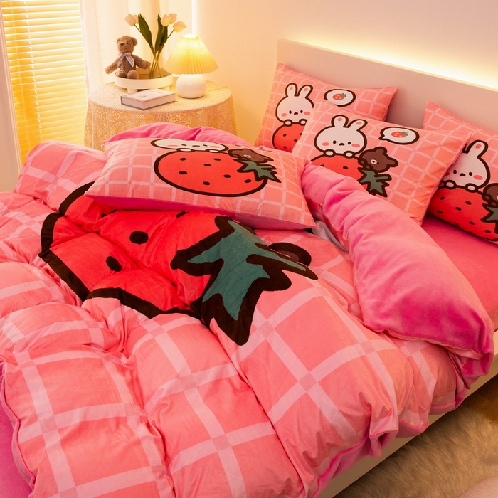 91家纺网 家纺一手货源 找家纺 一电 2025外贸跨境电商儿童卡通床上四件套亲肤牛奶绒学生三件床单被套加大珊瑚宝宝卡通单被套3 草莓动物