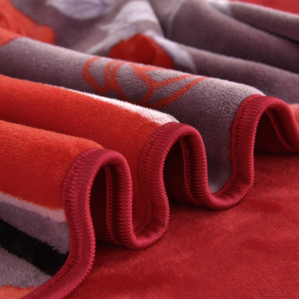 91家纺网 家纺一手货源 找家纺 赛丽雅 2025新款牛奶绒床裙四件套8-9斤法莱绒直播爆款日产2万套 花妖