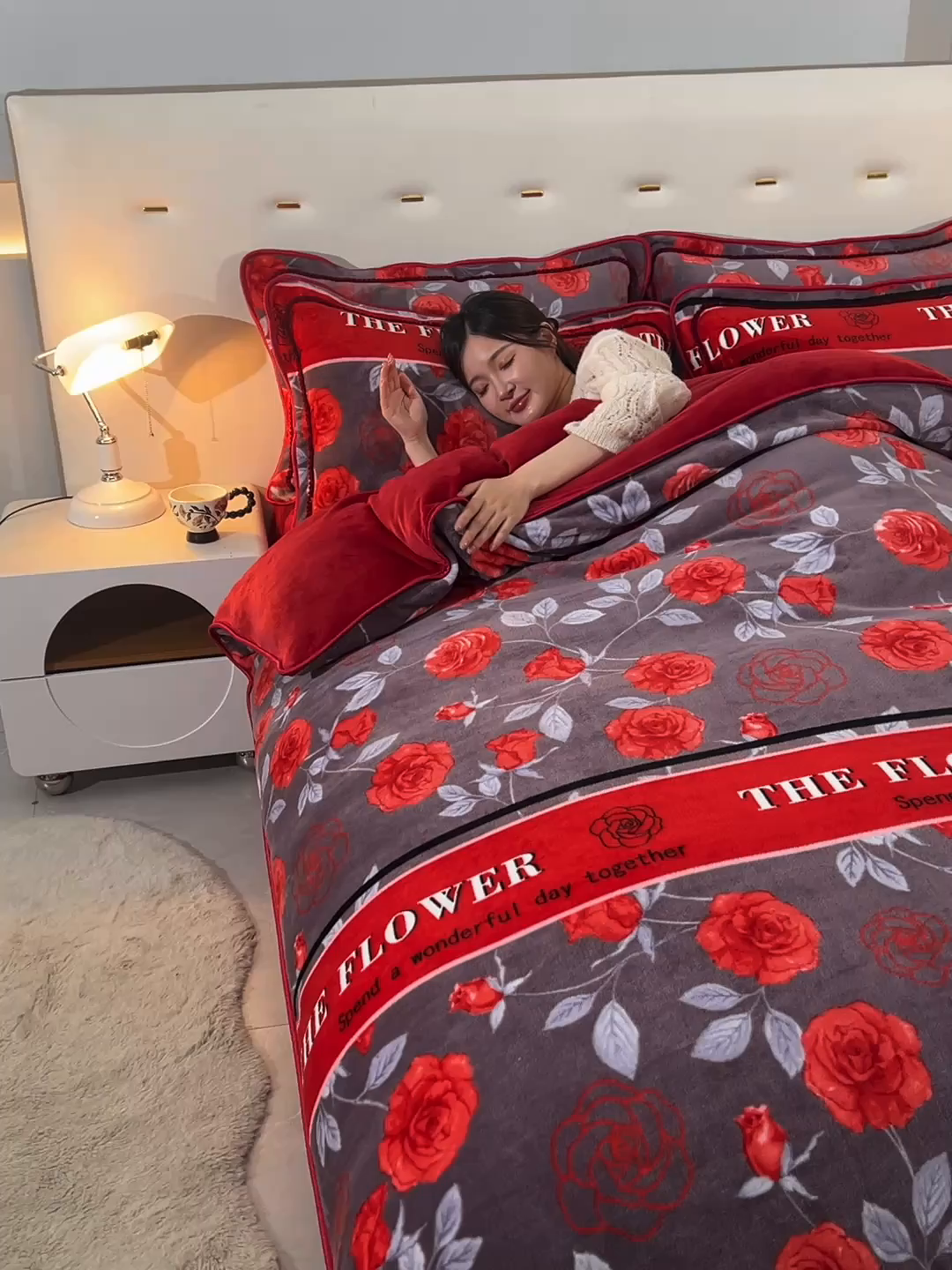 91家纺网 家纺一手货源 找家纺 赛丽雅 2025新款牛奶绒床裙四件套8-9斤法莱绒直播爆款日产2万套 花妖