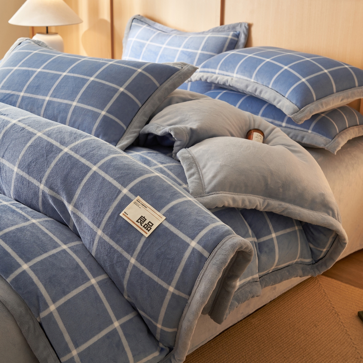 91家纺网 家纺一手货源 找家纺 （总）寐绸家纺 2025秋冬新款牛奶绒无印风四件套