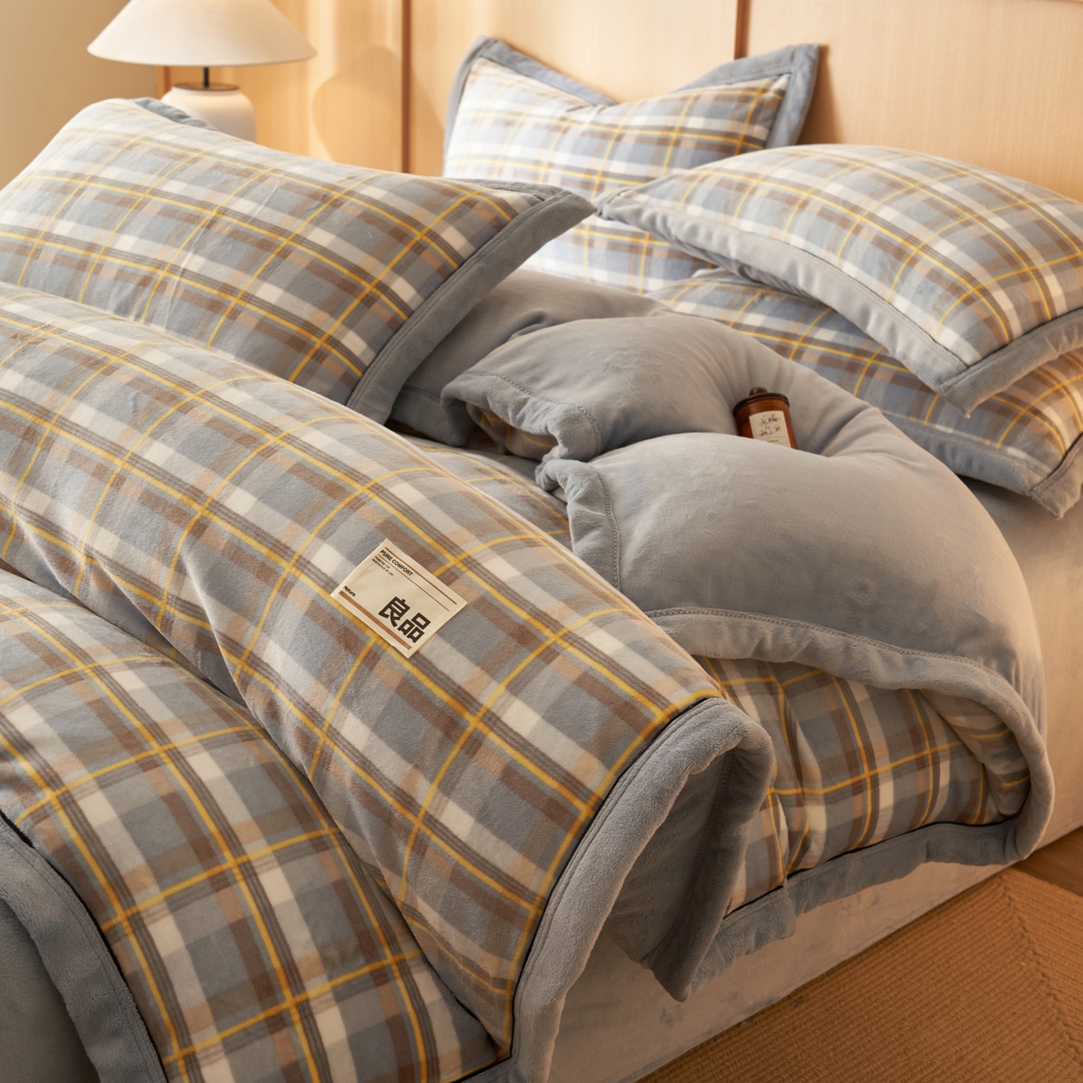 91家纺网 家纺一手货源 找家纺 （总）寐绸家纺 2025秋冬新款牛奶绒无印风四件套