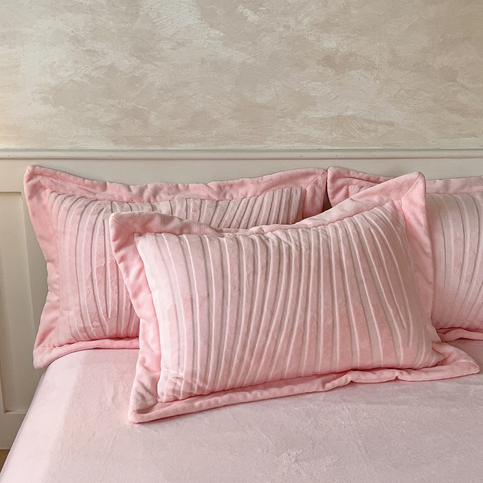 91家纺网 家纺一手货源 找家纺 （总）优色良品家纺 2025新款秋冬加厚保暖240克烯金臻暖绒烂花四件套-设计师款