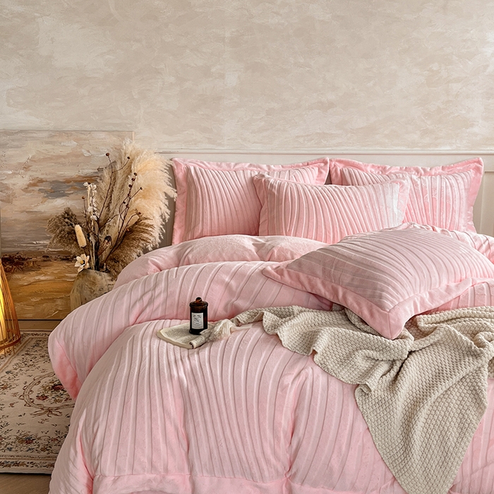 91家纺网 家纺一手货源 找家纺 （总）优色良品家纺 2025新款秋冬加厚保暖240克烯金臻暖绒烂花四件套-设计师款