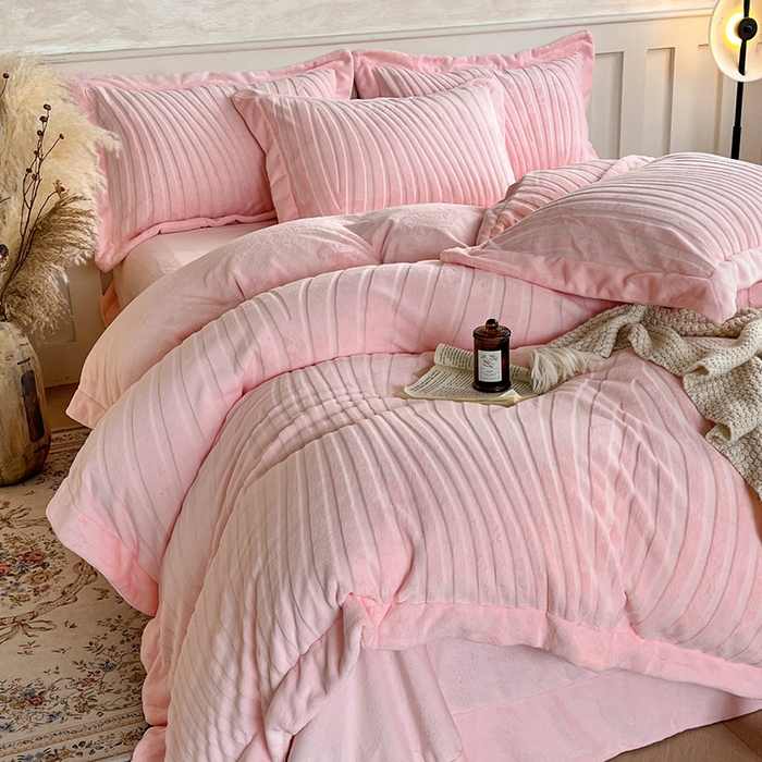 91家纺网 家纺一手货源 找家纺 （总）优色良品家纺 2025新款秋冬加厚保暖240克烯金臻暖绒烂花四件套-设计师款