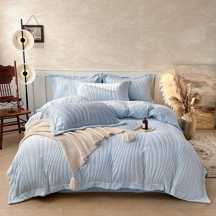 91家纺网 家纺一手货源 找家纺 （总）优色良品家纺 2025新款秋冬加厚保暖240克烯金臻暖绒烂花四件套-设计师款