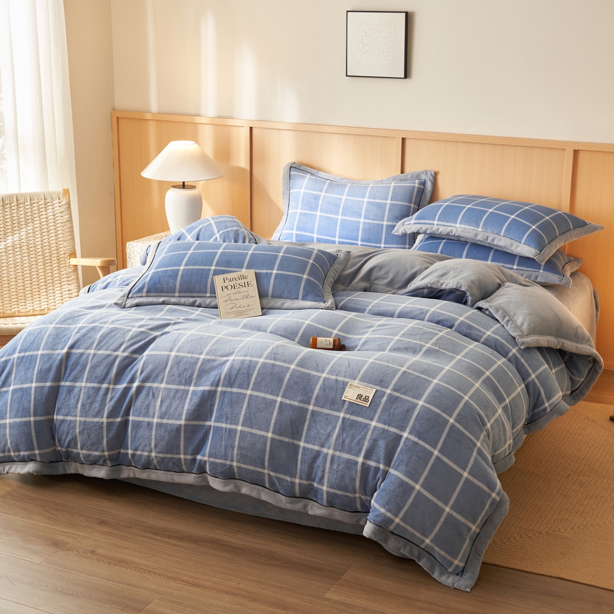 91家纺网 家纺一手货源 找家纺 寐绸家纺 2025秋冬新款牛奶绒无印风四件套 无印风四件套-蓝调格