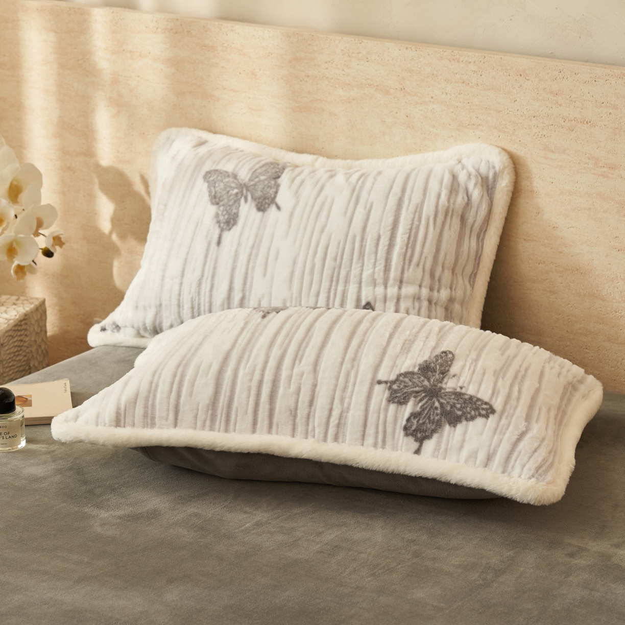 91家纺网 家纺一手货源 找家纺 （总）寐绸家纺 2025秋冬新款350g兔毛雕花牛奶绒四件套