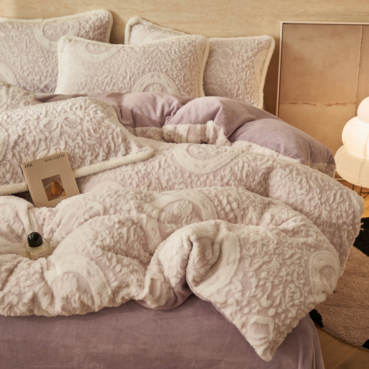 91家纺网 家纺一手货源 找家纺 寐绸家纺 2025秋冬新款350g兔毛雕花牛奶绒四件套 花语