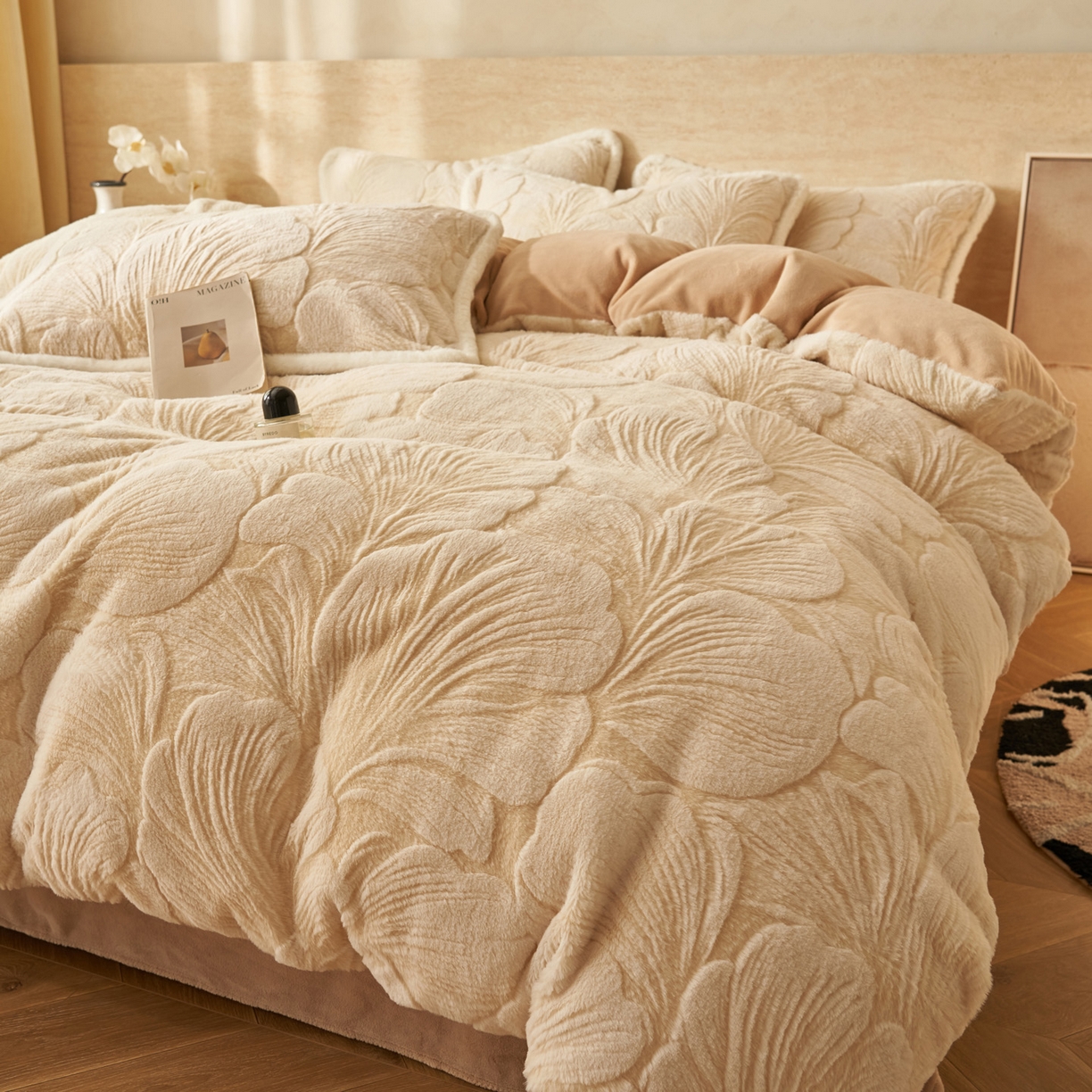 91家纺网 家纺一手货源 找家纺 寐绸家纺 2025秋冬新款350g兔毛雕花牛奶绒四件套 简爱