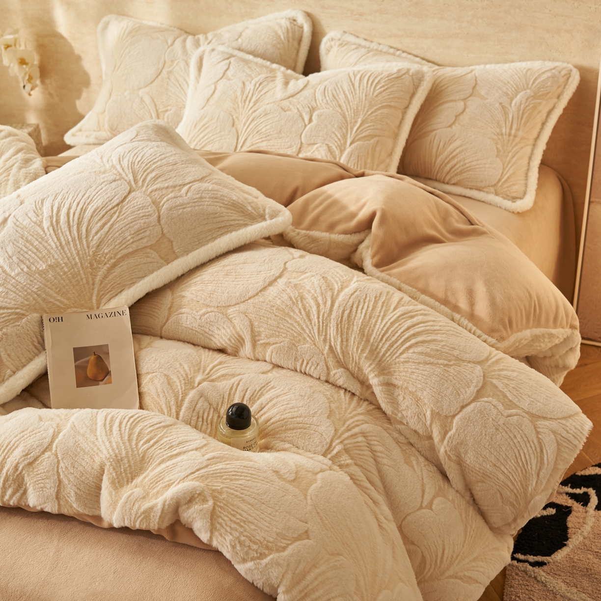 91家纺网 家纺一手货源 找家纺 寐绸家纺 2025秋冬新款350g兔毛雕花牛奶绒四件套 简爱