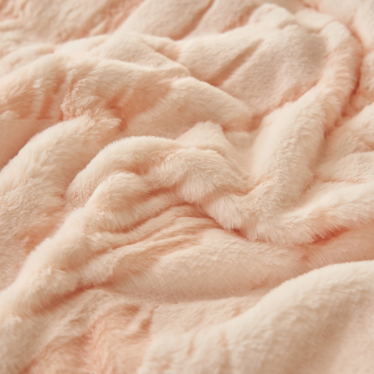 91家纺网 家纺一手货源 找家纺 寐绸家纺 2025秋冬新款350g兔毛雕花牛奶绒四件套 炫彩-粉