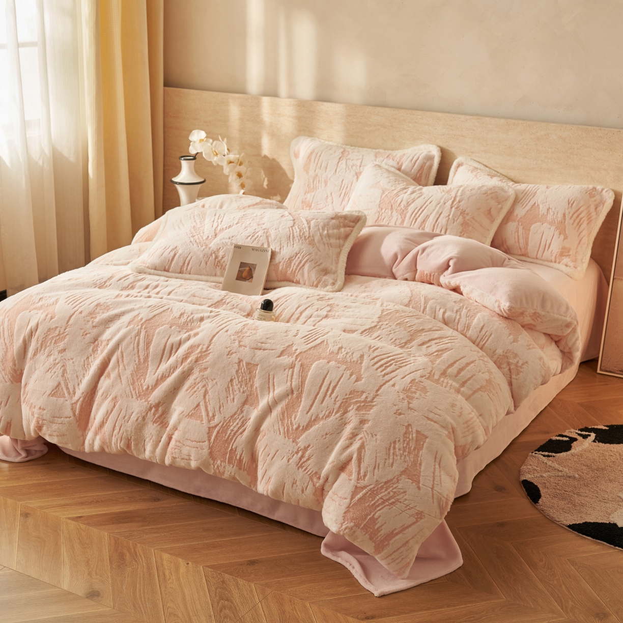 91家纺网 家纺一手货源 找家纺 寐绸家纺 2025秋冬新款350g兔毛雕花牛奶绒四件套 炫彩-粉