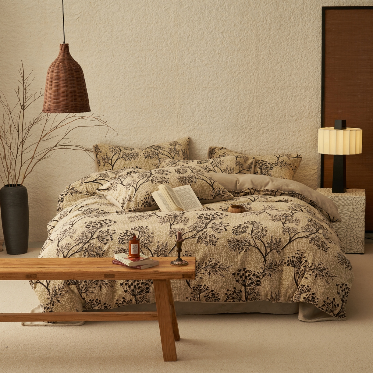 91家纺网 家纺一手货源 找家纺 （总）寐绸家纺 2025秋冬新款230g中古风牛奶绒雕花四件套