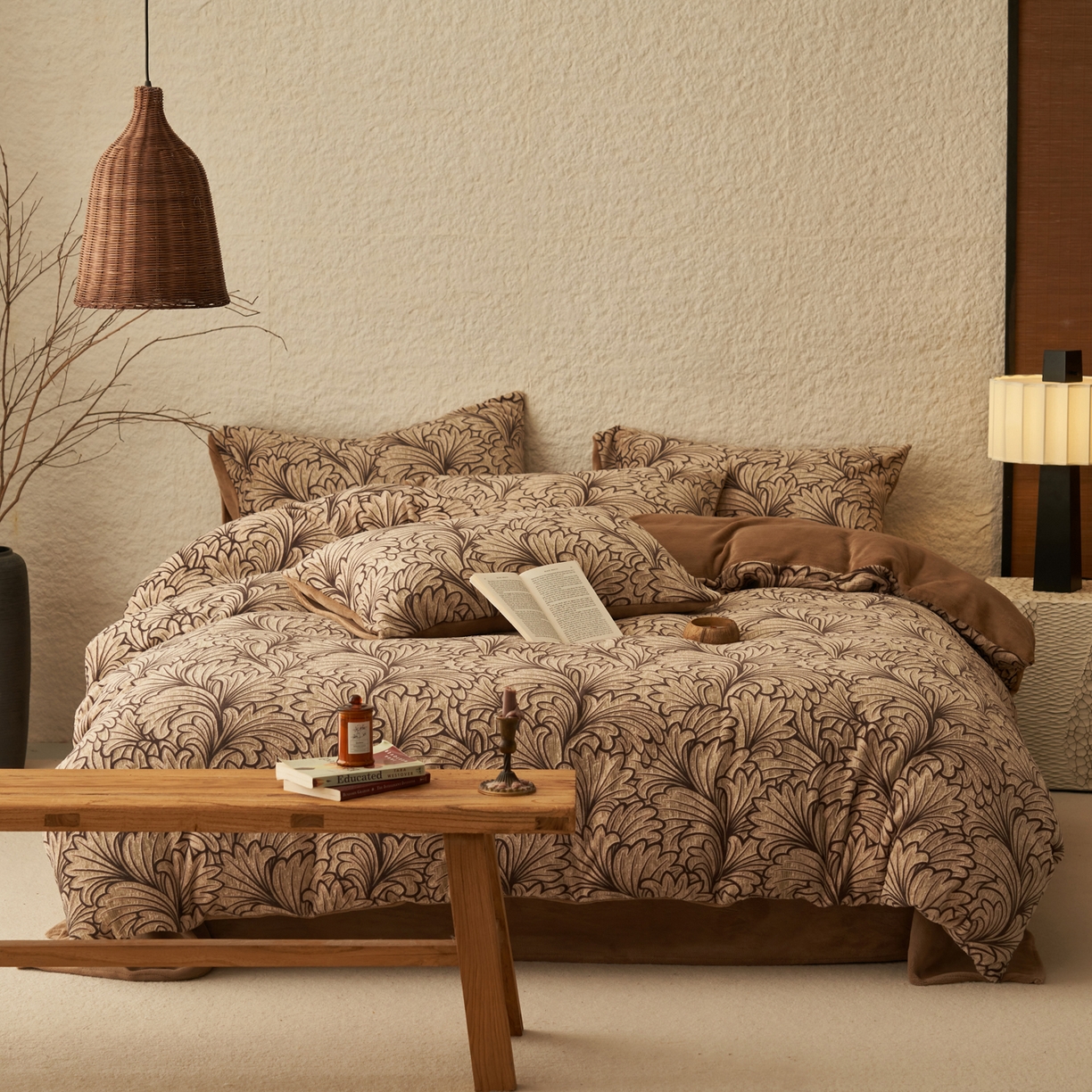 91家纺网 家纺一手货源 找家纺 寐绸家纺 2025秋冬新款230g中古风牛奶绒雕花四件套 中古-洛克庄园