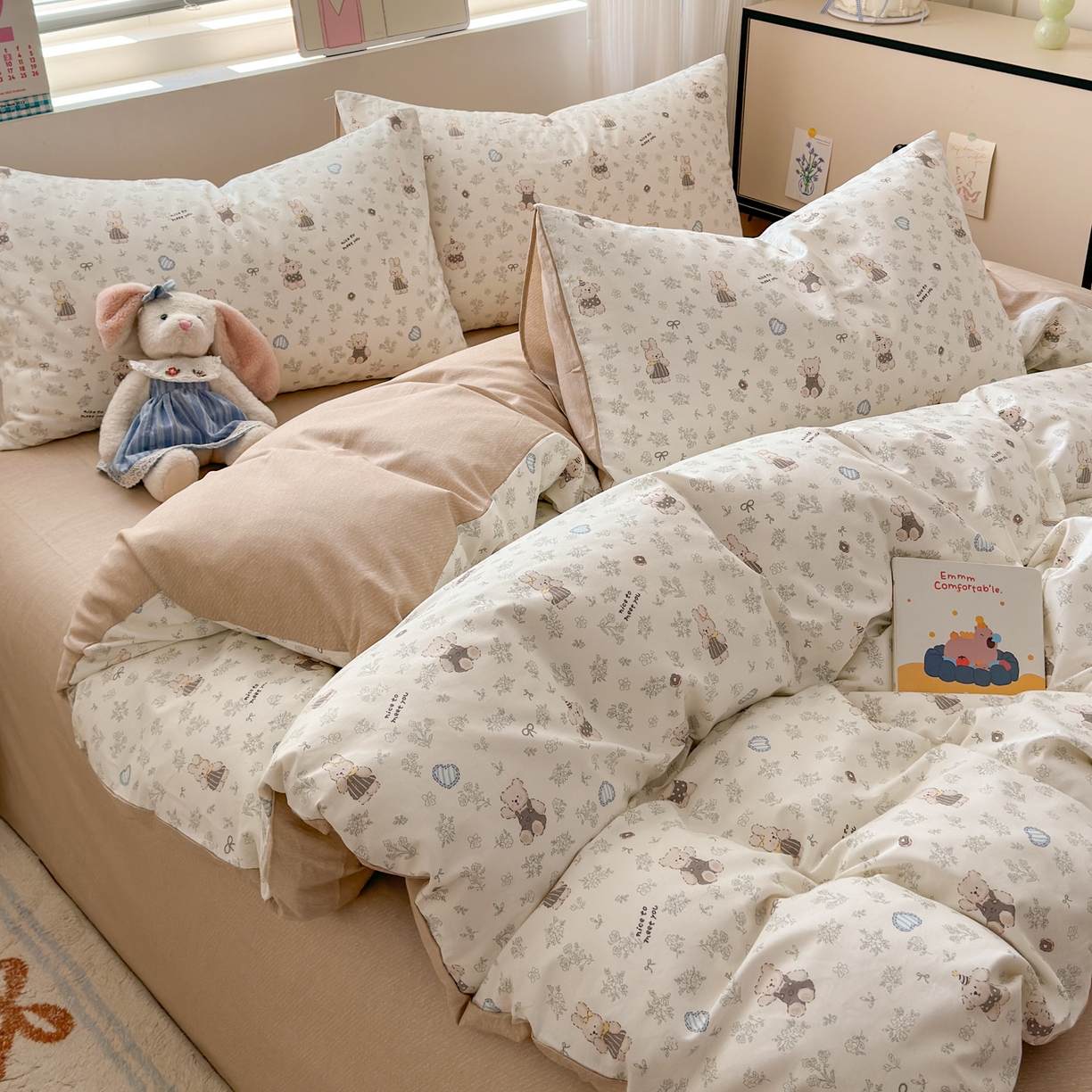 91家纺网 家纺一手货源 找家纺 清雅福 2026春夏新品全棉13372小清新四件套系列 栗子狗