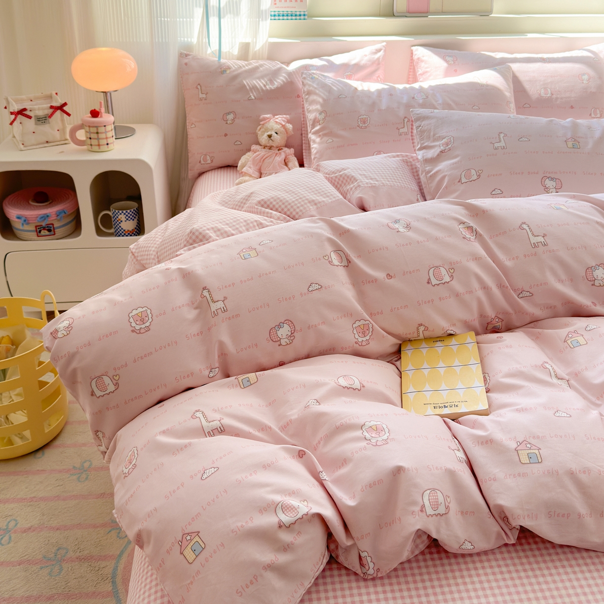 91家纺网 家纺一手货源 找家纺 清雅福 2026春夏新品全棉13372小清新四件套系列 小象之家粉