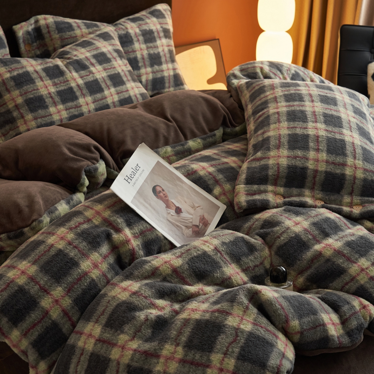 91家纺网 家纺一手货源 找家纺 （总）寐绸家纺 2025秋冬新款230g羊驼绒复古格牛奶绒四件套